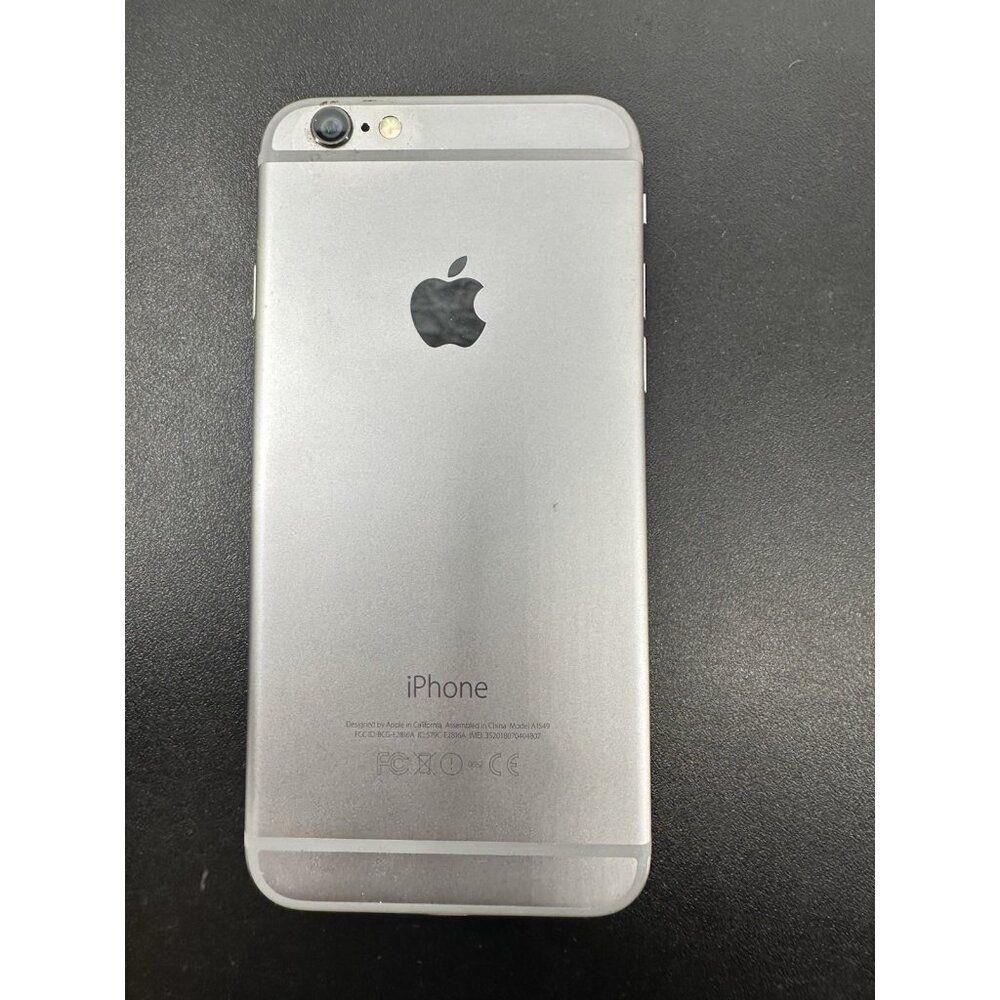 Apple iPhone A1549 Smartphone Silver For Parts, Doesn’t Turn, Cracked Screen (M)